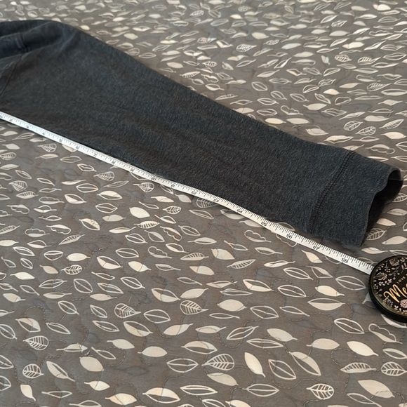 UNDER ARMOUR Charged Cotton heatgear long-sleeve shirt, Youth XL - Picture 5 of 9